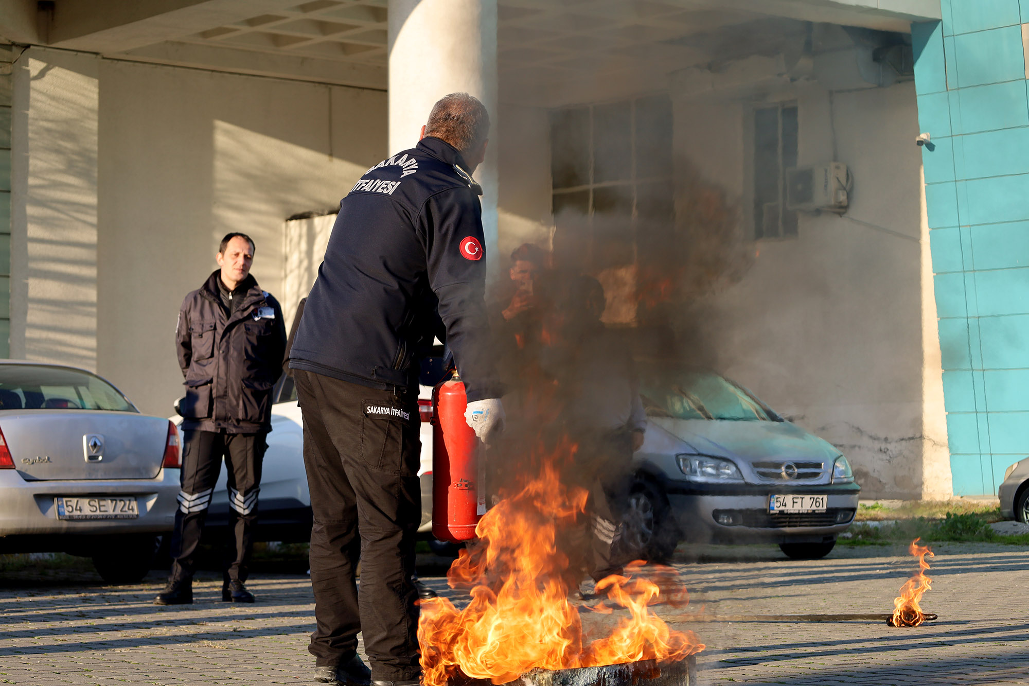 Terminal çalışanlarına yangına müdahale eğitimi