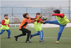 Büyükşehir Futbol Okulu’na yoğun ilgi