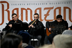 Büyükşehir Kent Orkestrası Ramazan Sokağı’nda kulakların pasını sildi