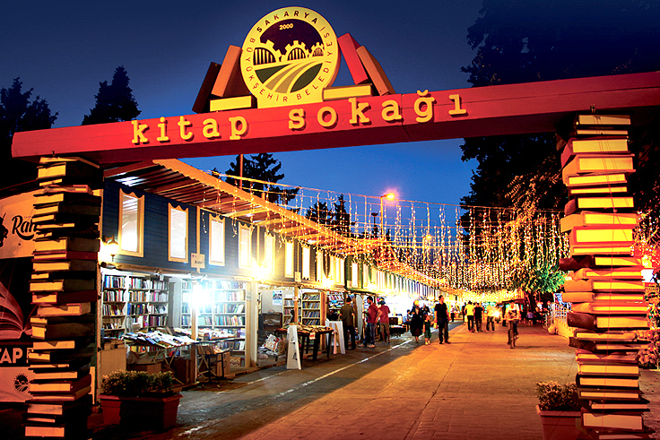 Etkinlikler dinleti ve söyleşi ile devam edecek