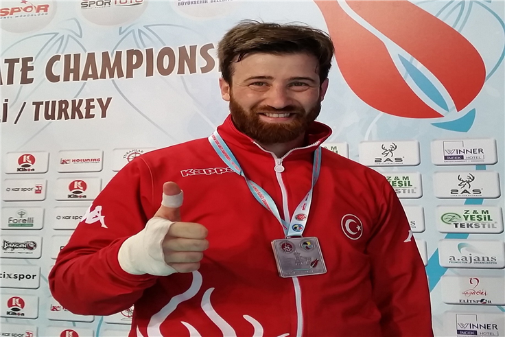 Büyükşehirli sporcular şampiyonaya damga vurdu