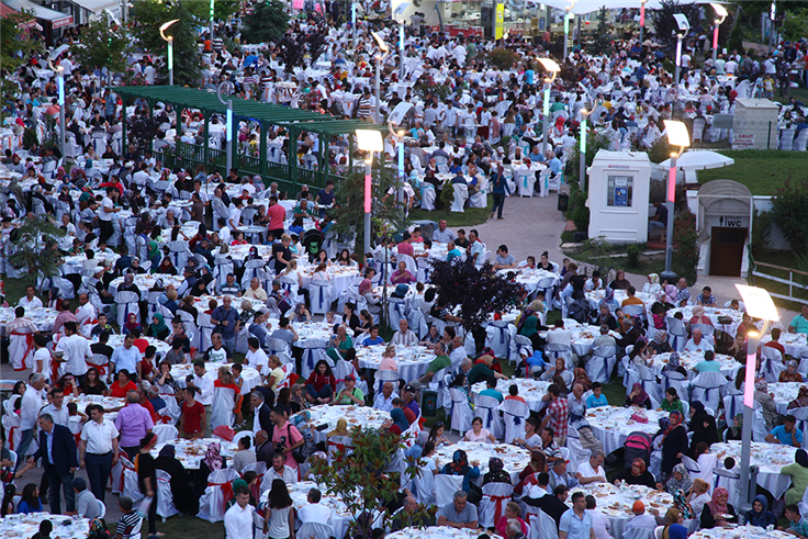 İftar Sofraları Karasu’da Kuruluyor