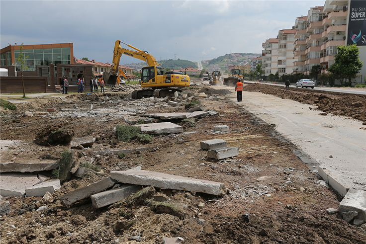 Kavşak’ta Çalışmalar Devam Ediyor