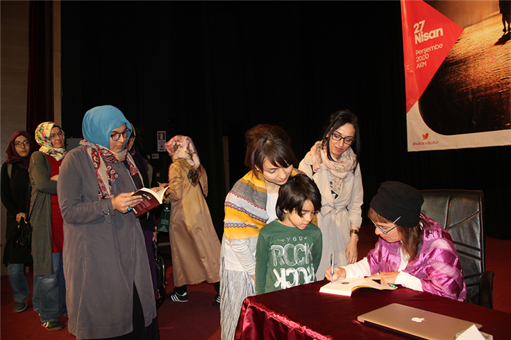 Gençlerde ümmet bilinci oluşuyor