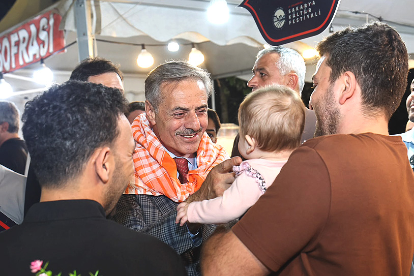 Sakarya Kültür Festivali Millet Bahçesi’nde 3’üncü kez kapılarını açtı: “Geleneklerimiz en büyük zenginliğimizdir”