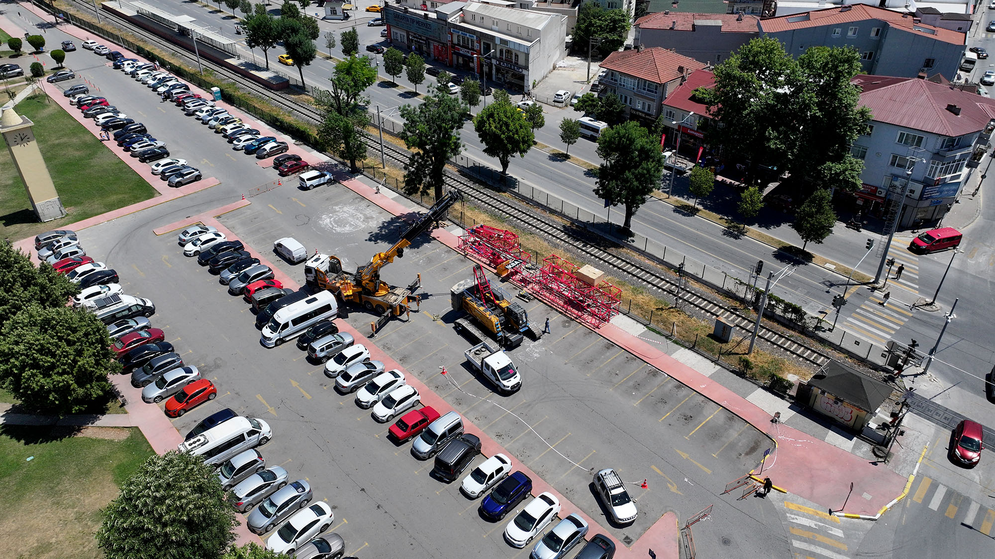 Sakarya’da tarihi gün: Dev vinçlerin kurulumu başladı 