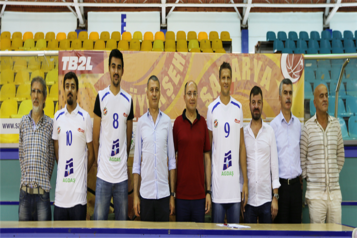 Büyükşehir Basketten 5 İmza Daha