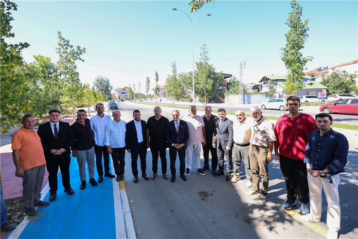 Sakarya’nın merkezine kesintisiz ulaşım artık mümkün: Alparslan Türkeş Caddesi aydınlatması ve peyzajıyla tamamlandı