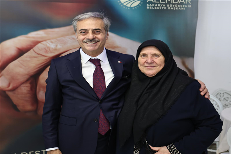 Hiçbir zaman yalnız değilsiniz ve biz de sizin duanızla güçlüyüz