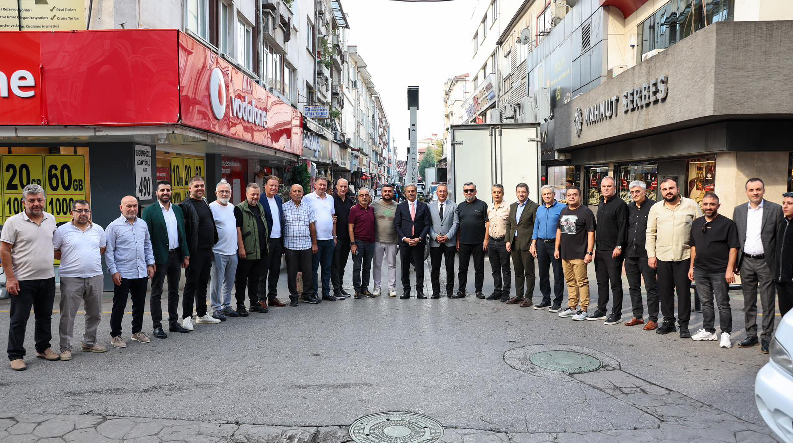 “Şehrimizin hafızası olan esnaflarımızla bir ve beraber olmaya devam edeceğiz”