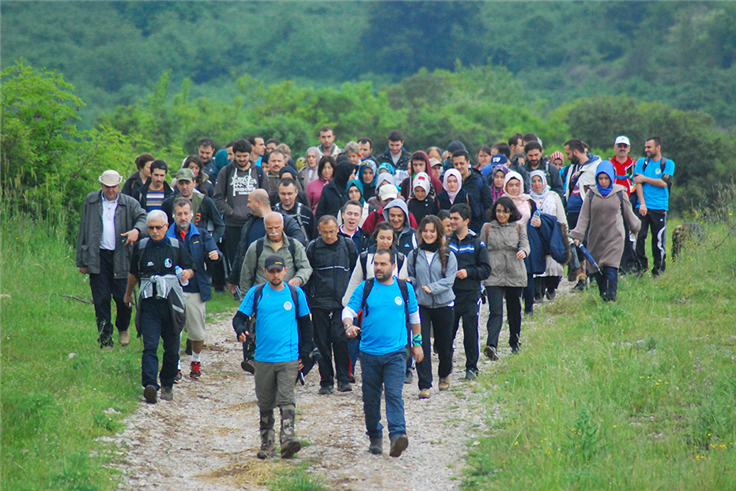 Oflak Dağı’nda Bahar Yürüyüşü