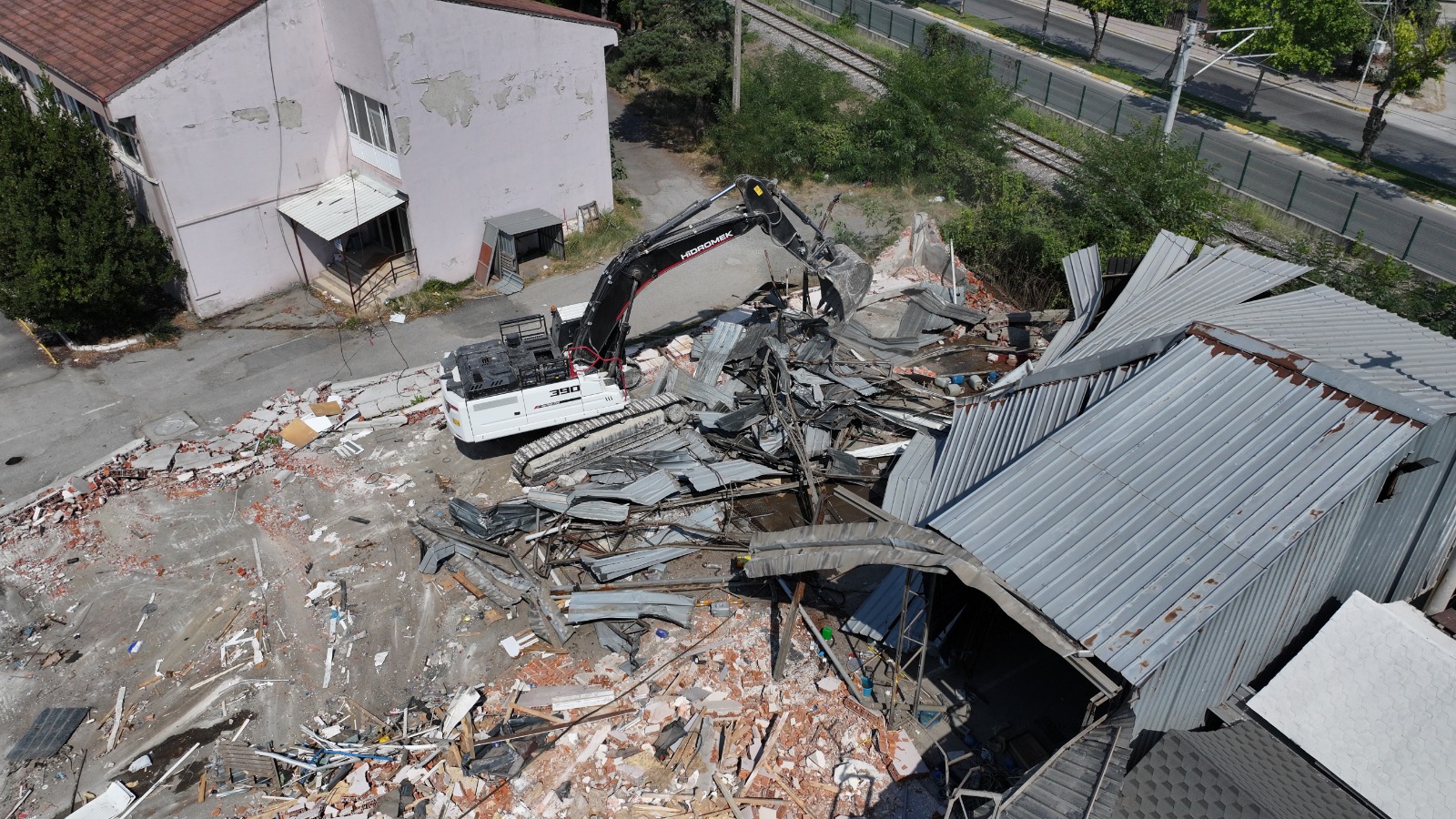 Büyükşehir adımları peş peşe atıyor: “Sakarya’mıza yakışır hizmet binası için çalışmalar başladı”