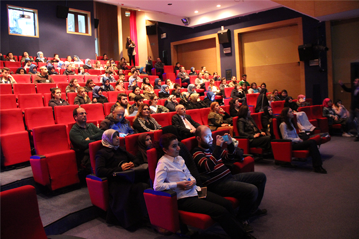 Sağlık konferansları devam ediyor
