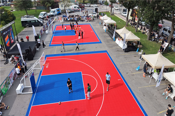 Aziz Duran Parkı’nda 3x3 sokak basketbolu şöleni: 250’den fazla sporcu parkede ter döktü