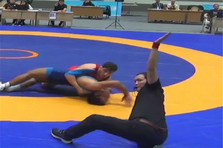 Büyükşehir sporcusundan Kazakistan’da Milli gurur