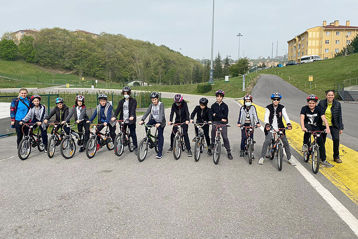 Ayçiçeği Bisiklet Vadisi minik misafirlerini ağırladı