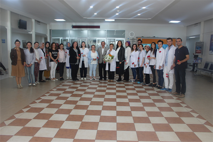 Tıp Merkezi’nde Hemşireler Günü kutlaması