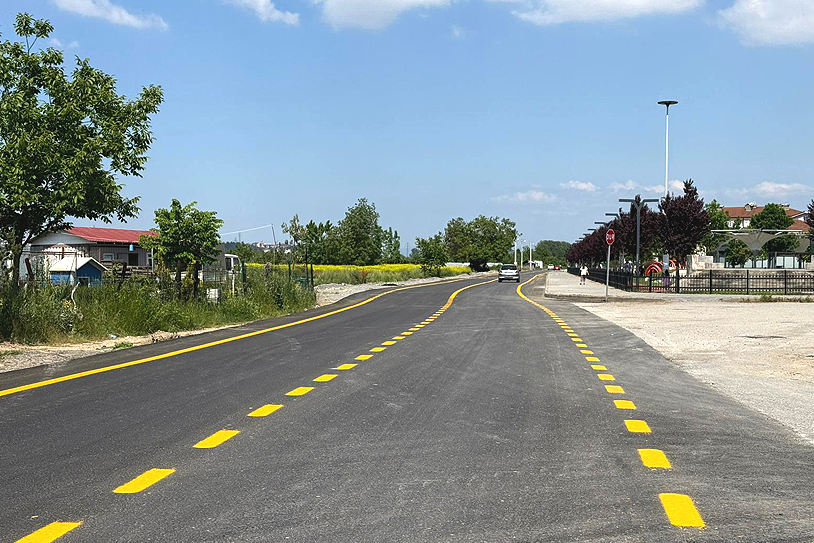 Arifiye Siteler Caddesi yeni yüzüne kavuştu