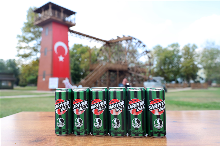 Büyükşehir’den Sakaryaspor’a yeni destek: Sakaryaspor armalı kolalar raflarda yerini aldı