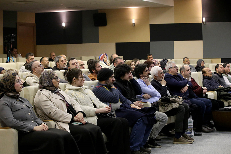 İz bırakan Mevlevi Nezih Uzel’ın hatırasını yaşatan gece: Tınılar arasında yolculuğa çıktılar