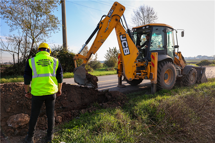 Bin 600 metrelik yenileme projesiyle bölgenin atık su altyapısı güçleniyor