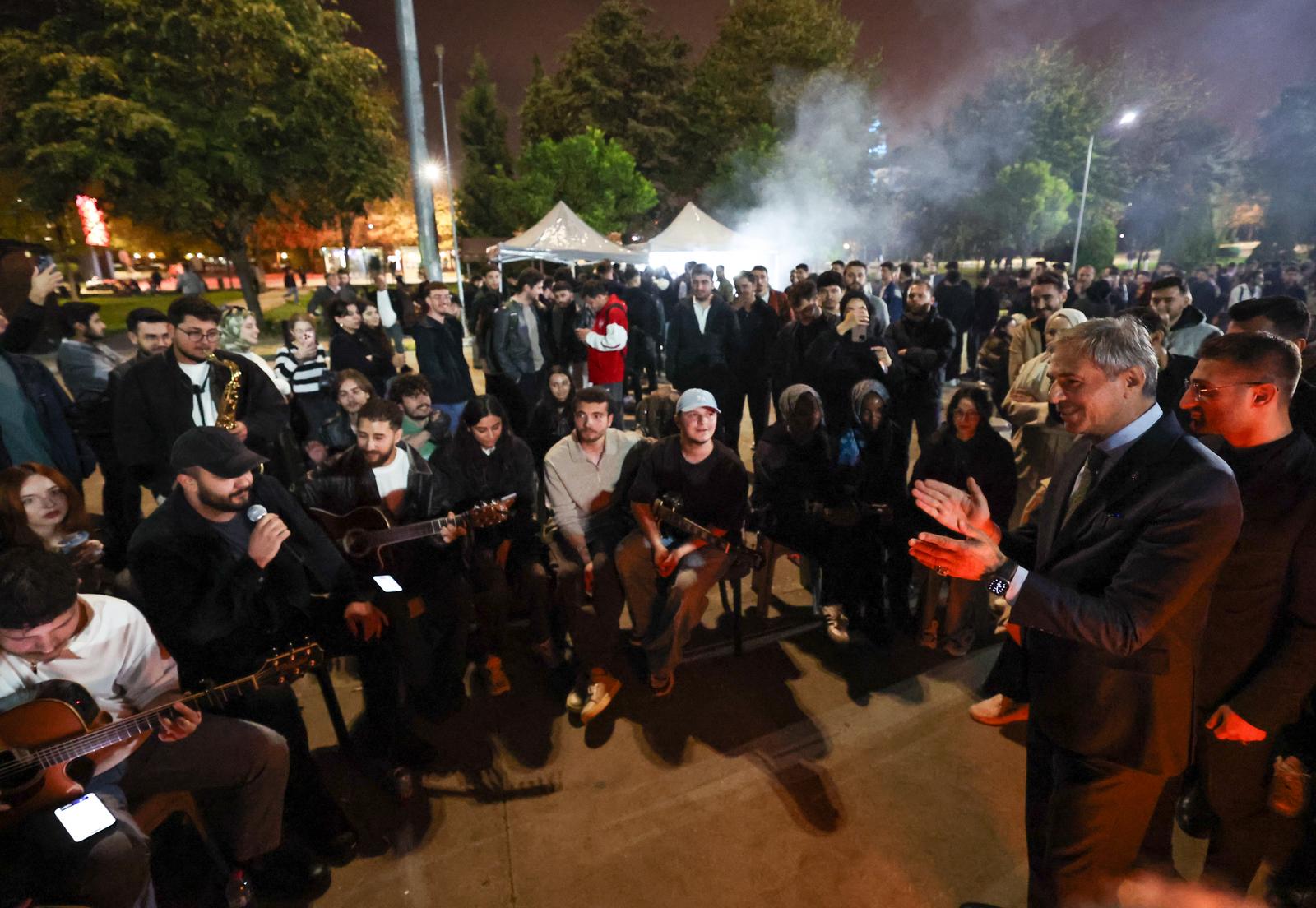 Kampüse İrtibat Ofisi, 7/24 Açık Kütüphane, Bilim Merkezi ve AKM…