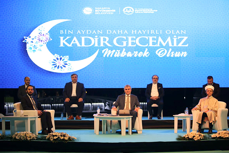 “Kadir Gecesi şifa bekleyen insanlığın müjdecisi olsun”
