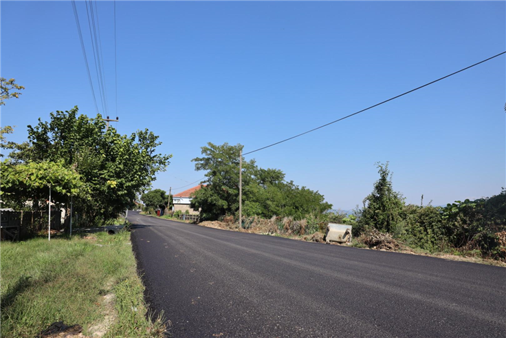 Büyükşehir’den Ferizli Ağacık’a sıcak asfalt dokunuşu