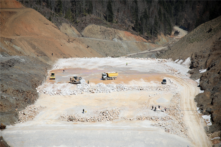 Barajın gövdesi 30 metreye yükseldi