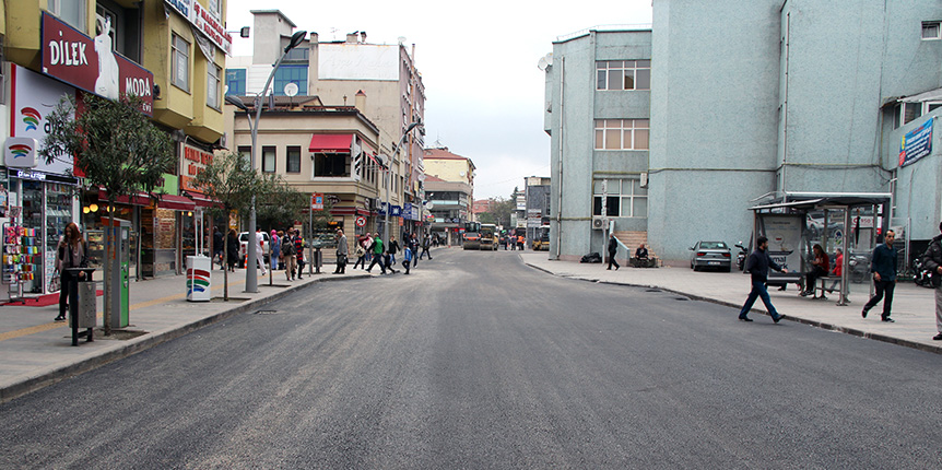 Nuri Bayar Caddesi Asfaltlandı