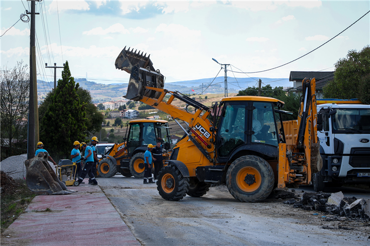 Kaynarca Kertil’in altyapısına bin 900 metrelik yeni kanalizasyon hattı kazandırılıyor