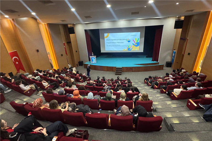 Otizme dair bilimsel yaklaşımlar SGM’de ele alındı