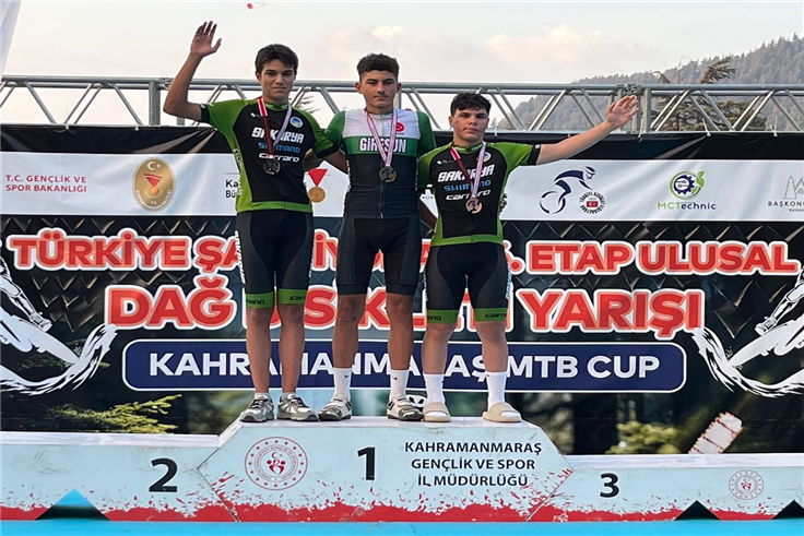 Büyükşehir sporcularından üç ayrı branşta büyük başarı