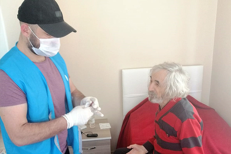 YADEM yaşlıların yanında