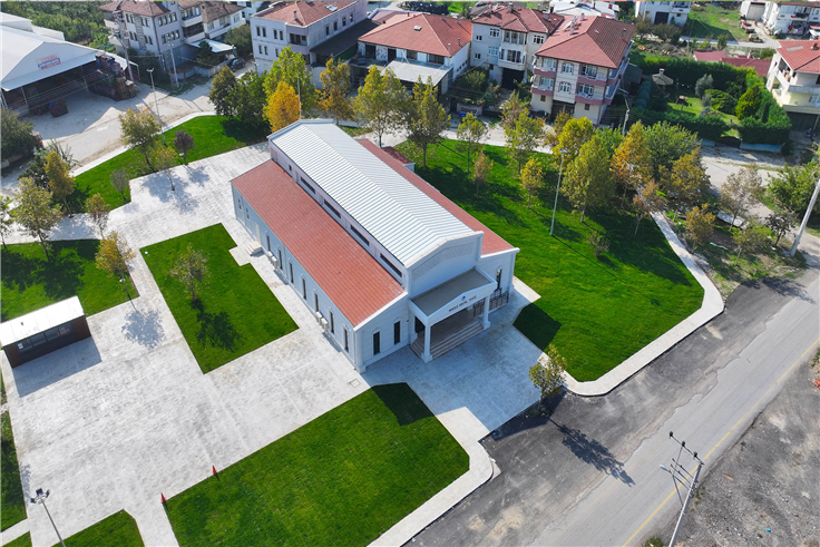 Âtıl arazi binlerce kişinin sosyal yaşamına dokunacak sosyal projeye dönüştü: Mekece Sosyal Tesisleri kapılarını açtı…