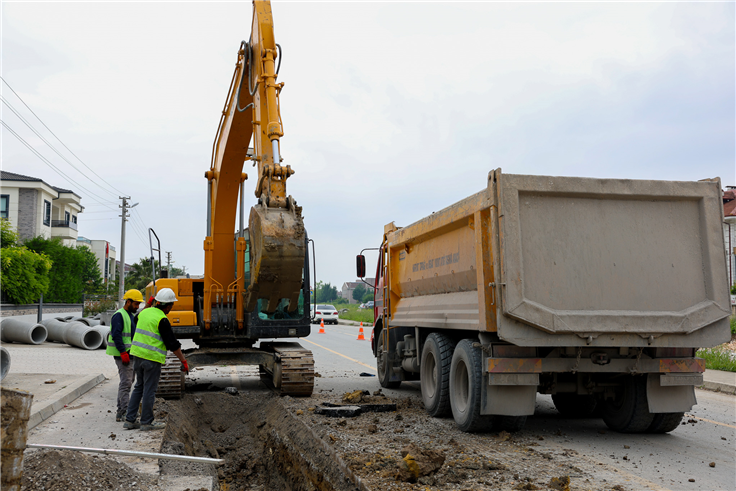 Serdivan 1. Cadde’ye yeni yağmursuyu ve kanalizasyon hattı