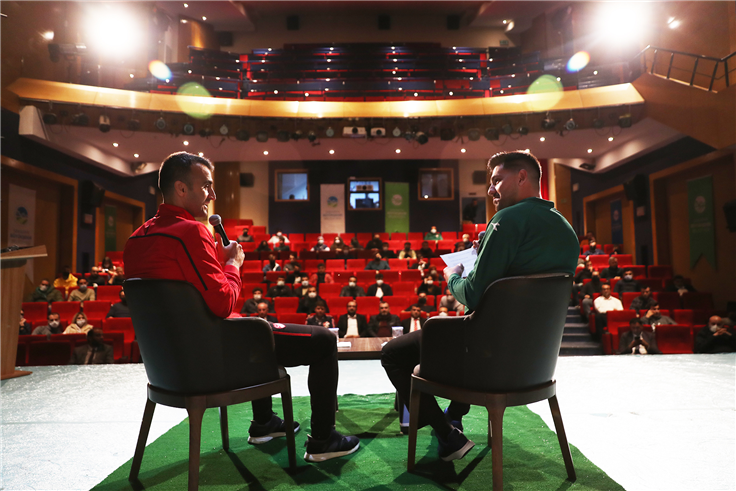 Atilla Karaoğlan, AKM’de futbolu anlattı