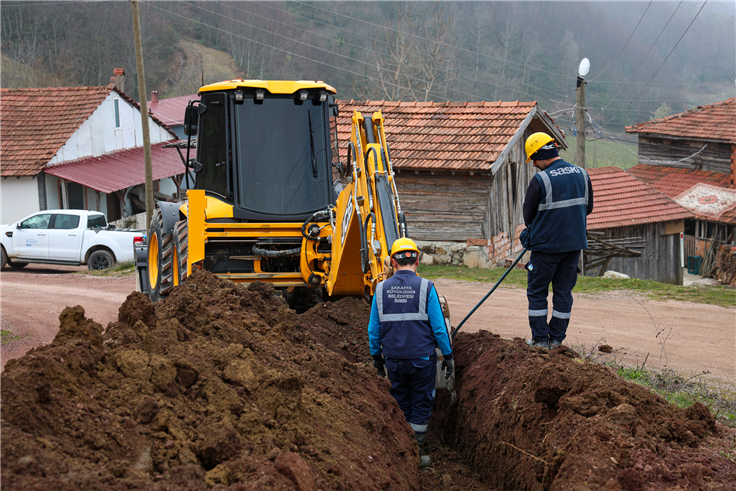 Kamışlı’da kaliteli hizmetin ikinci fazında 5 bin metrelik içme suyu hattı yenileniyor