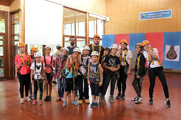 Gezi Atölyesi öğrencileri Macera Park’a konuk oldu