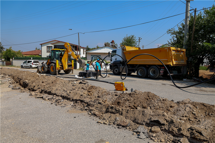 Karapürçek Meşepınarı’nın içme suyu altyapısı yenileniyor