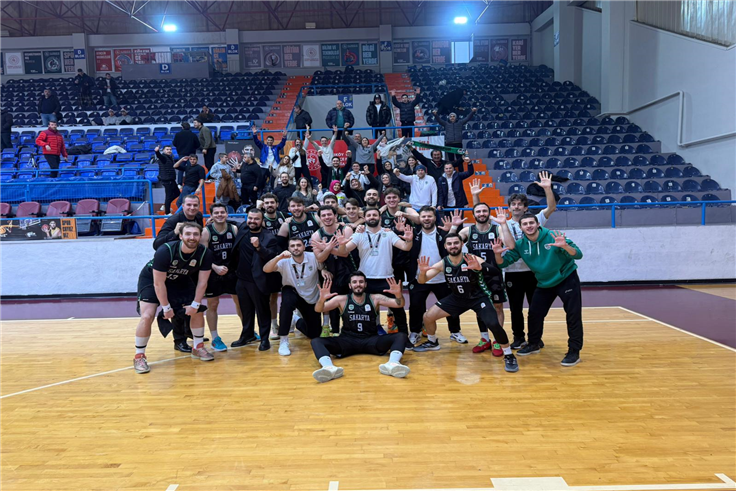 Namağlup Büyükşehir durmuyor: 10’uncu zaferlerini İstanbul’da aldılar