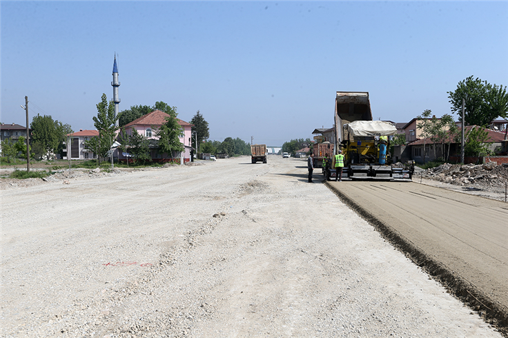 Yeni bulvarın 1. etabı tamamlanıyor