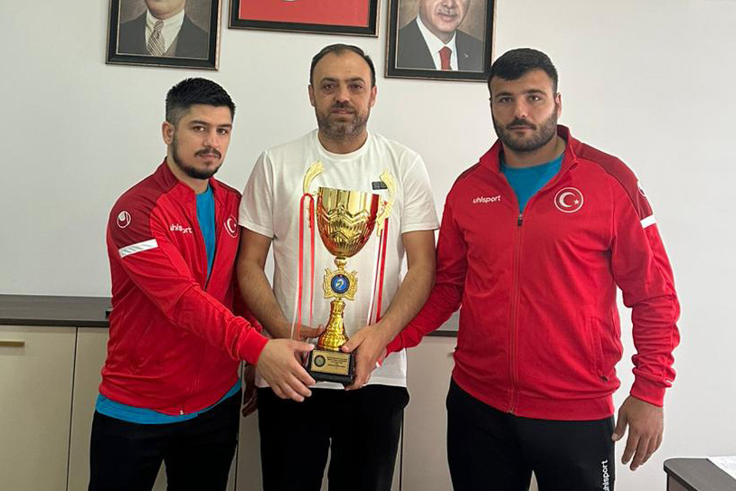Büyükşehir’in güreşçileri Olimpiyat Oyunları’na katılacak