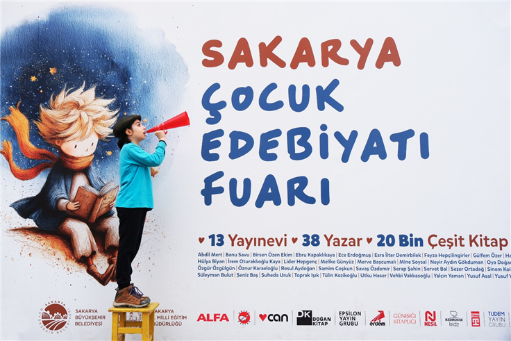 Sakarya Çocuk Edebiyat Fuarı tarihe geçti: 100 bini aşkın misafir