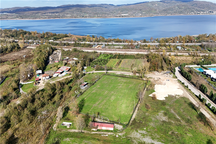 Kurtköy’e FIFA standartlarında futbol sahası inşa edilecek