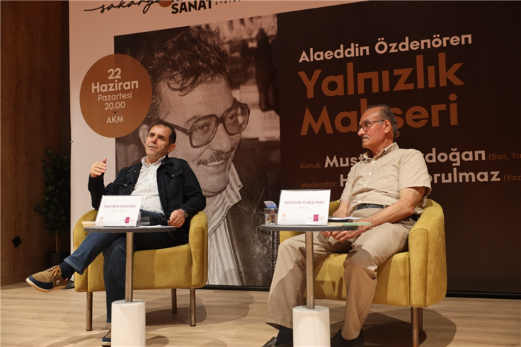Alaeddin Özdenören’in edebiyat dünyası AKM’de ele alındı