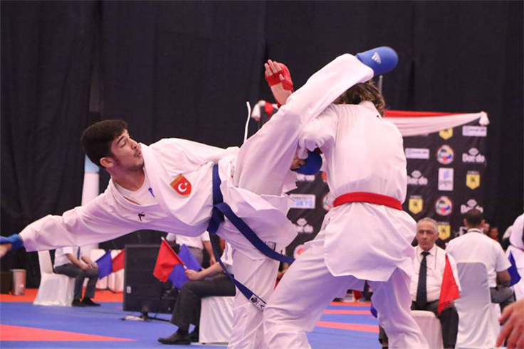 Büyükşehirli Karateciler Milli Takımda