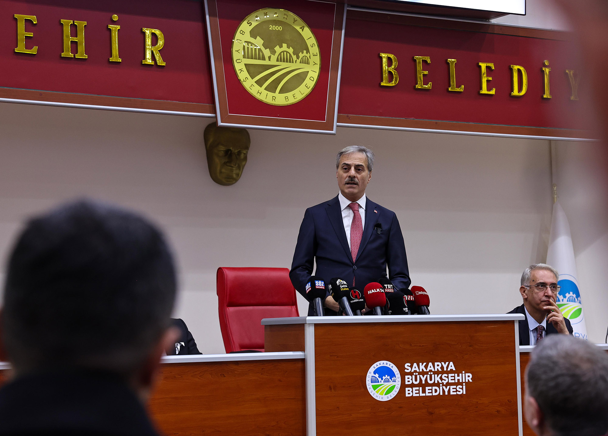 8 milyarlık yatırımla şehrin yarınlarına iz bırakıyoruz