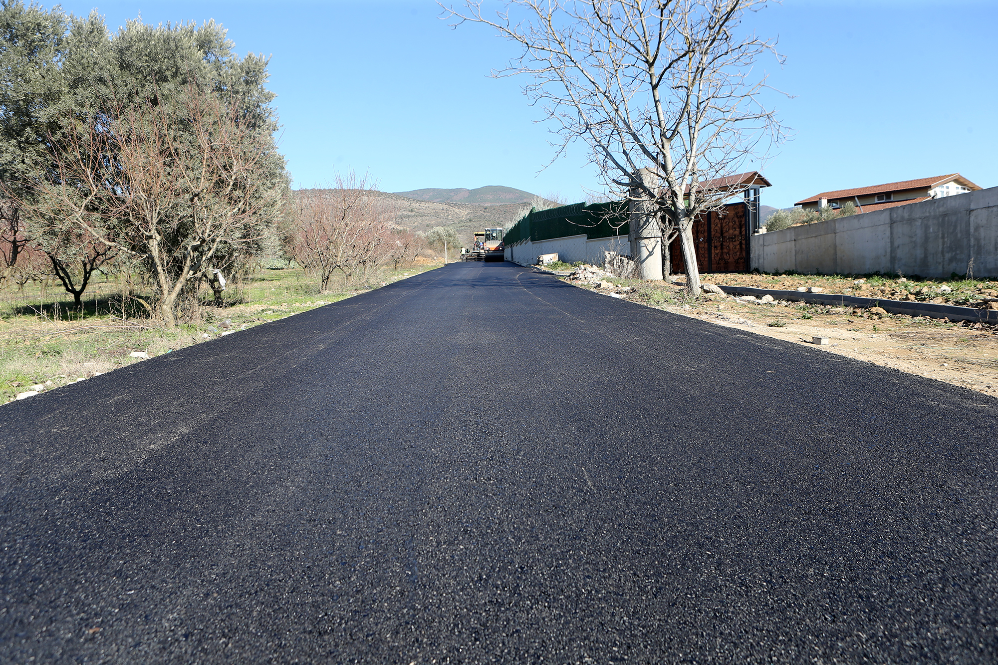 Büyükşehir Pamukova Turgutlu’da işleme başladı