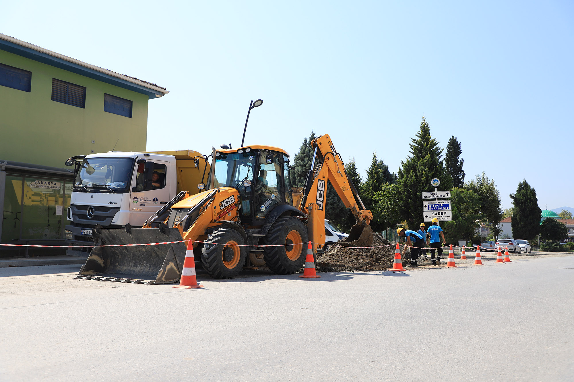 Arifiye Atatürk Caddesi’nin içmesuyu hattı Büyükşehir ile yenileniyor